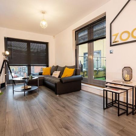 Luxe Place - Netflix & Workspace For 6 Birmingham Buitenkant foto