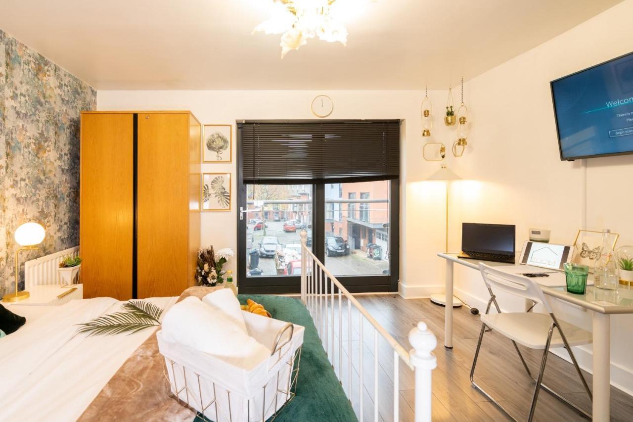 Luxe Place - Netflix & Workspace For 6 Birmingham Buitenkant foto