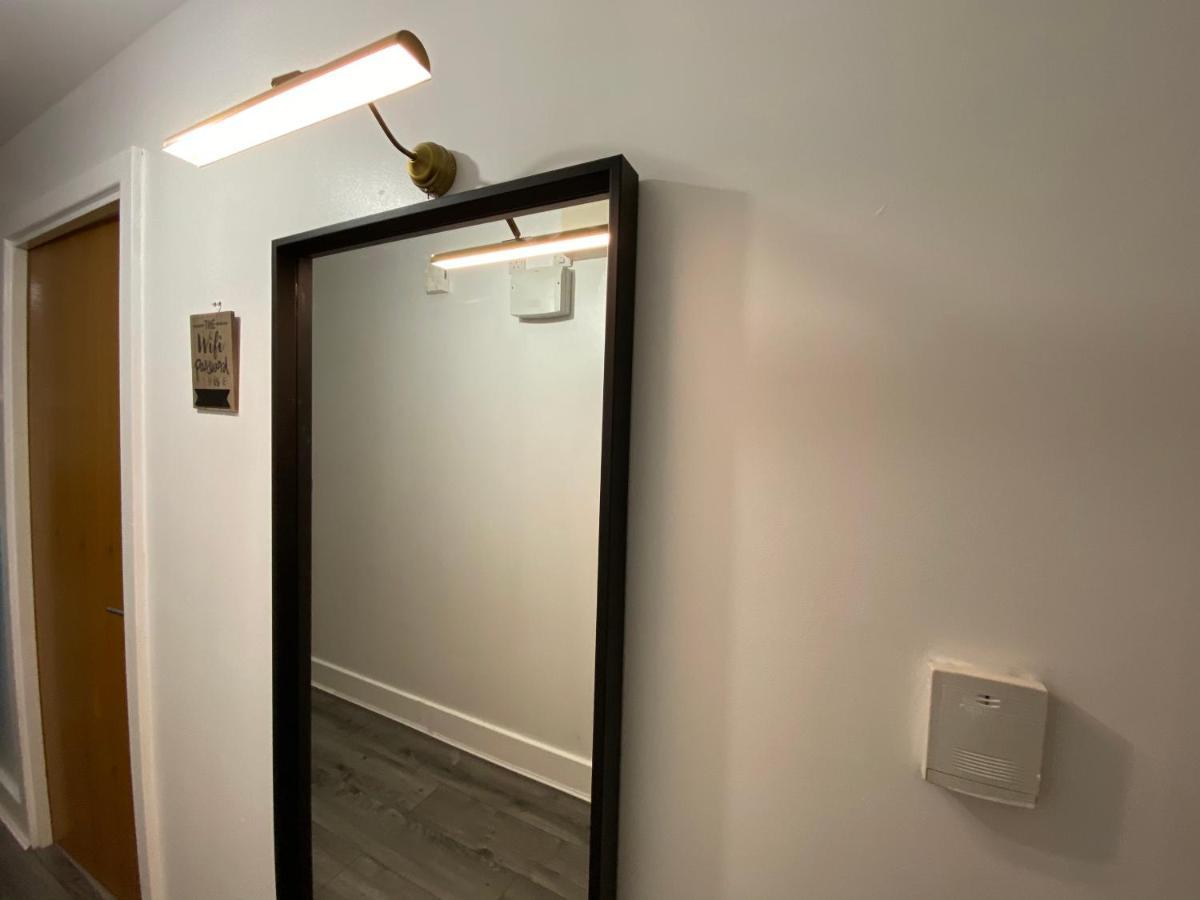 Luxe Place - Netflix & Workspace For 6 Birmingham Buitenkant foto